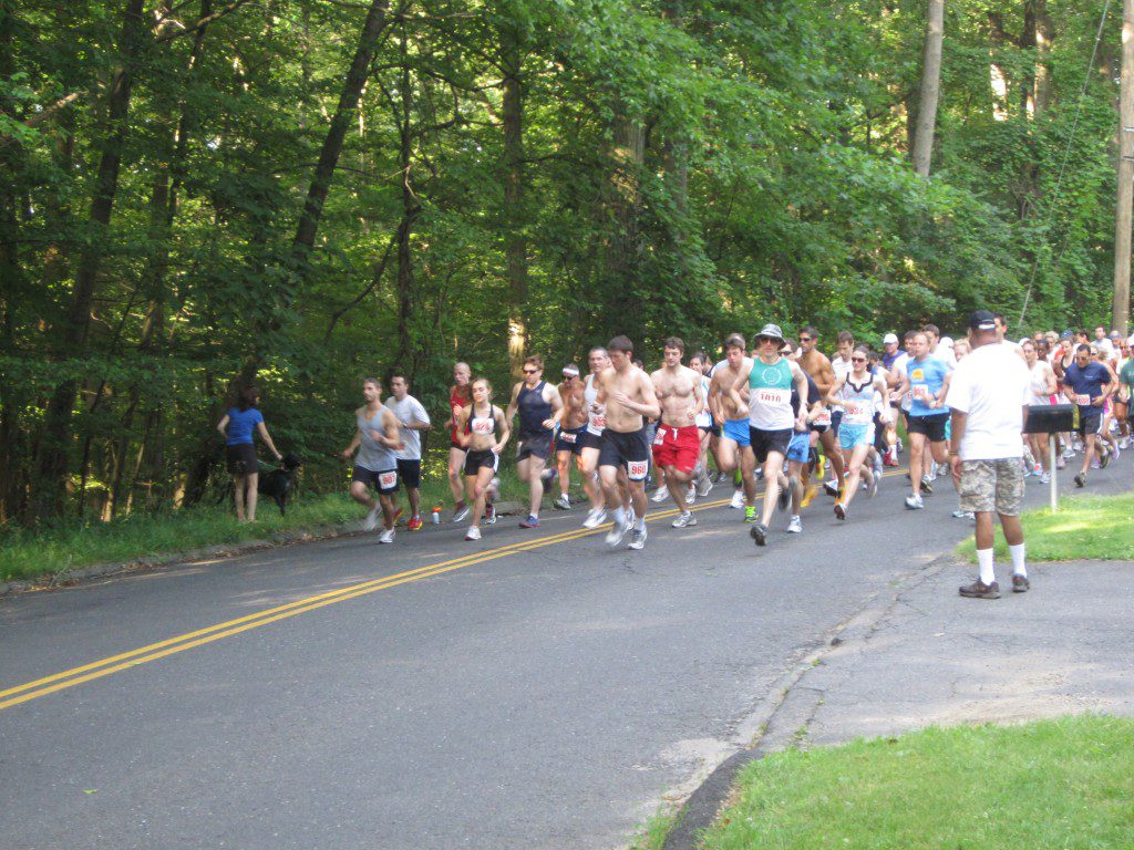 A great local running series (Lightfoot Race (Norwalk, CT) Love these local races! Lighfoot Summer Series (Norwalk, CT) 
