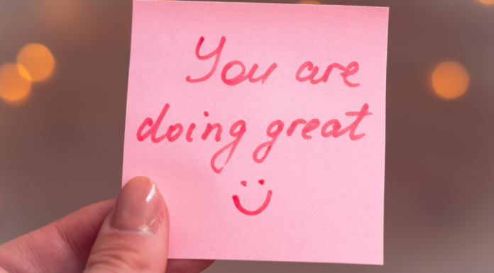 Affirmations for Mom and How They Work An affirmation on a post-it note.