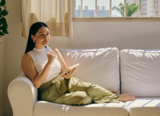 Mindful Resolution A woman practicing mindfulness.