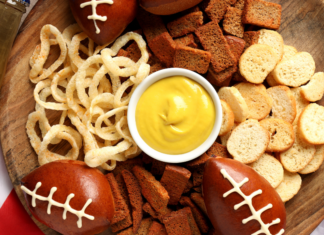 Super Bowl cheat sheet for moms.