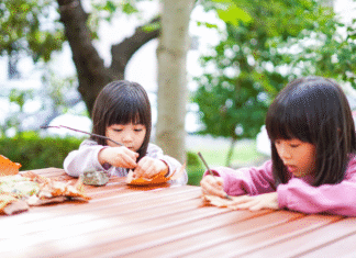 Nature Craft with LuCk Girls doing a nature craft