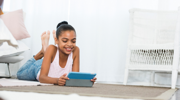 Screen Time, Socializing and the Pandemic Parent Dilemma