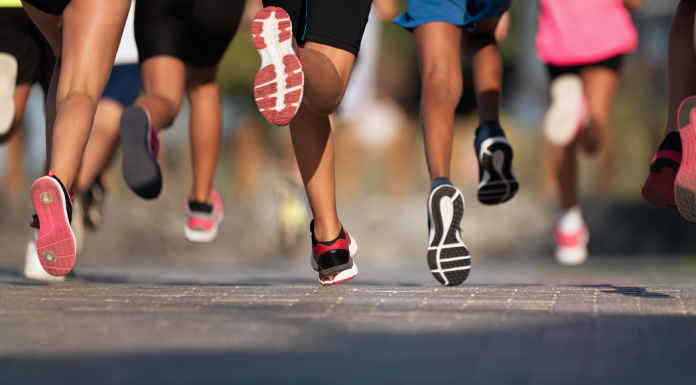 racers running