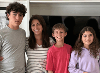 Michelle and her children.