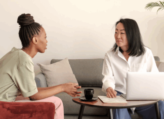 A woman with her therapist.